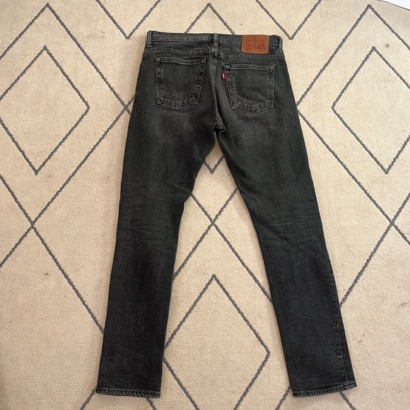 Vintage Levi’s black wash jeans - Picture 3 of 12